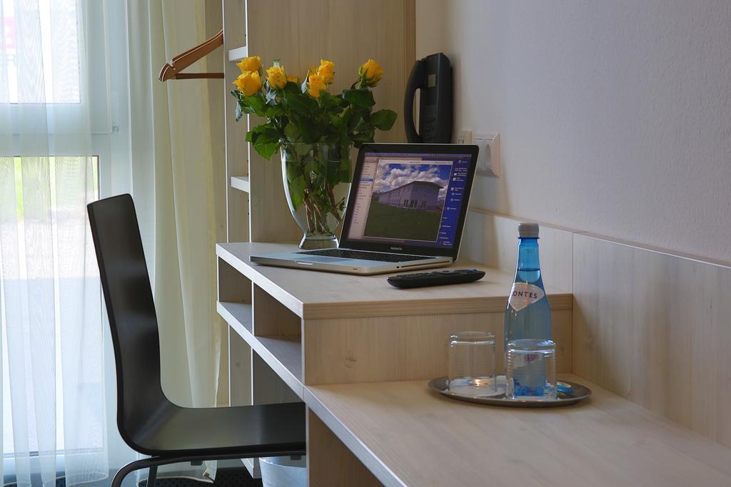 Best Sleep Hotel Spielberg Bei Knittelfeld Номер фото