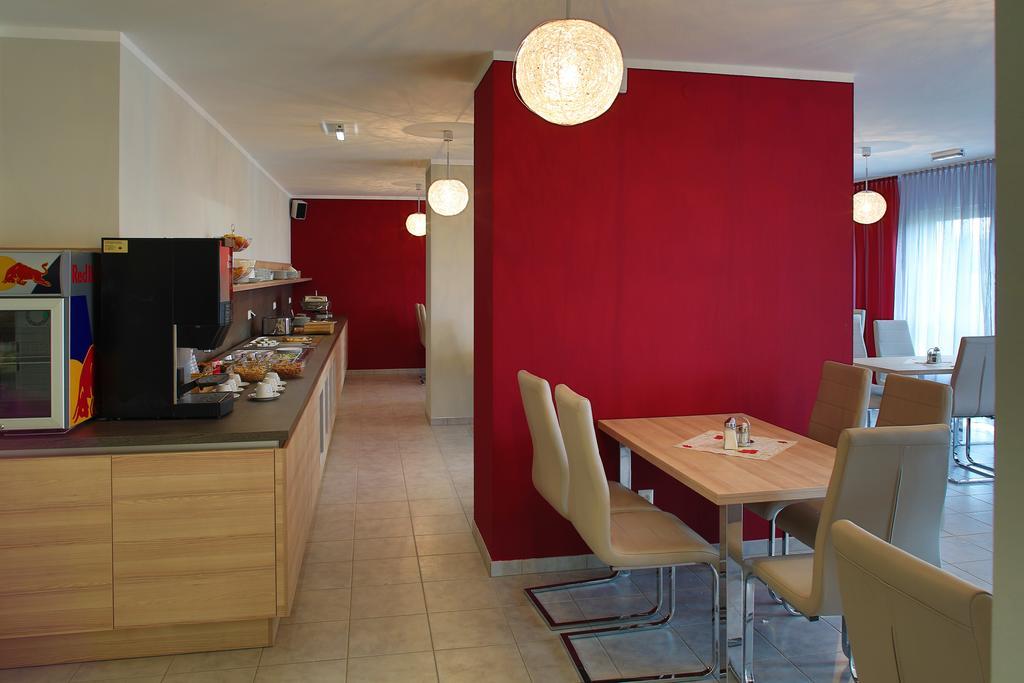 Best Sleep Hotel Spielberg Bei Knittelfeld Экстерьер фото